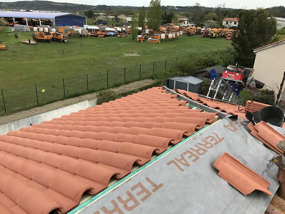 atout couverture réalisation portet-sur-garonne rénovation charpente volige tuiles 3