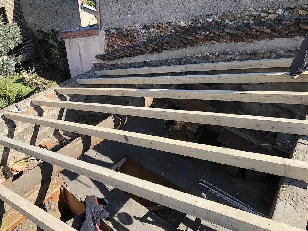 atout couverture réalisation toulouse charpente volige tuiles 4