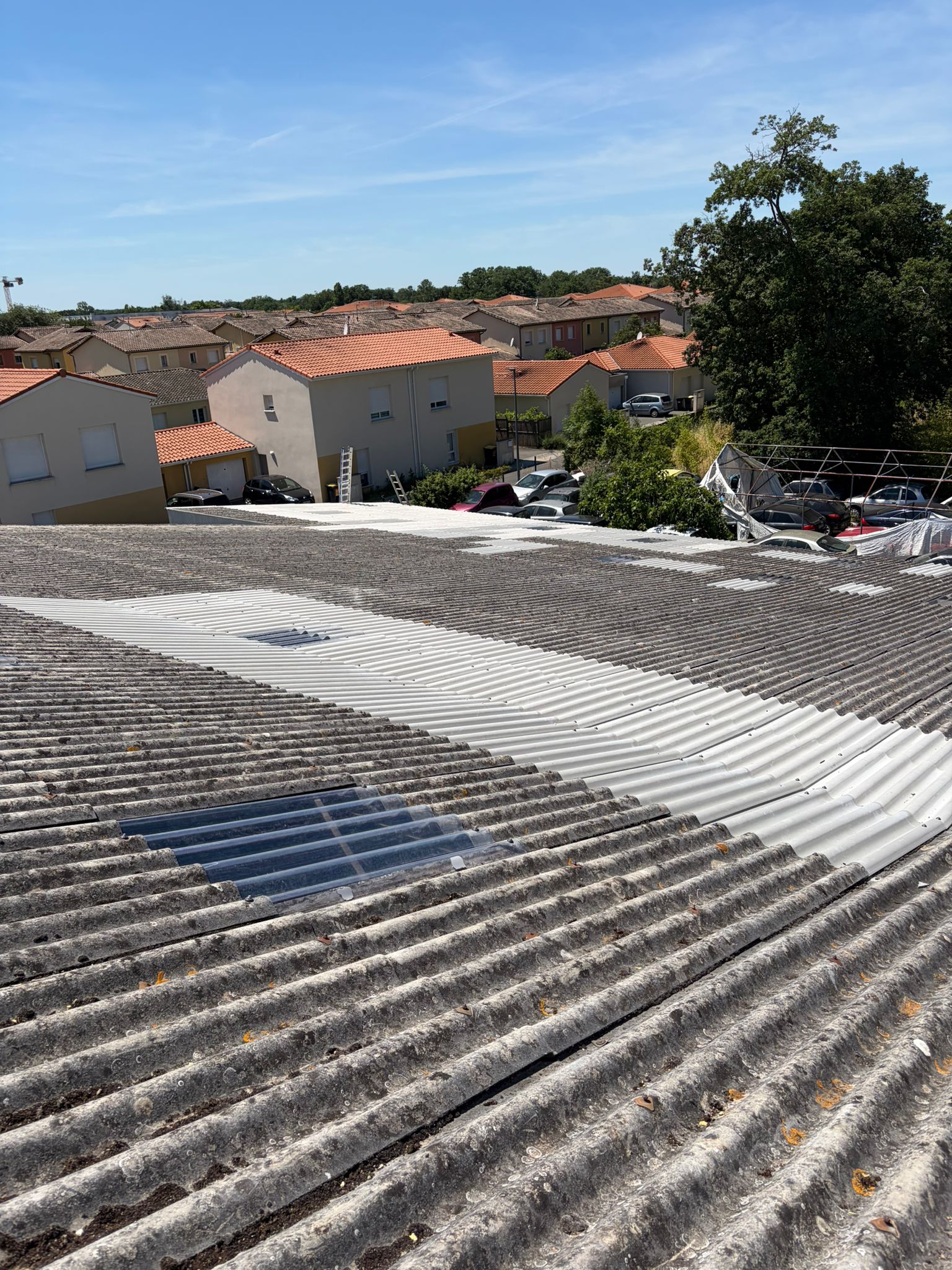 Remplacement de plaques de fibrociment sur toiture