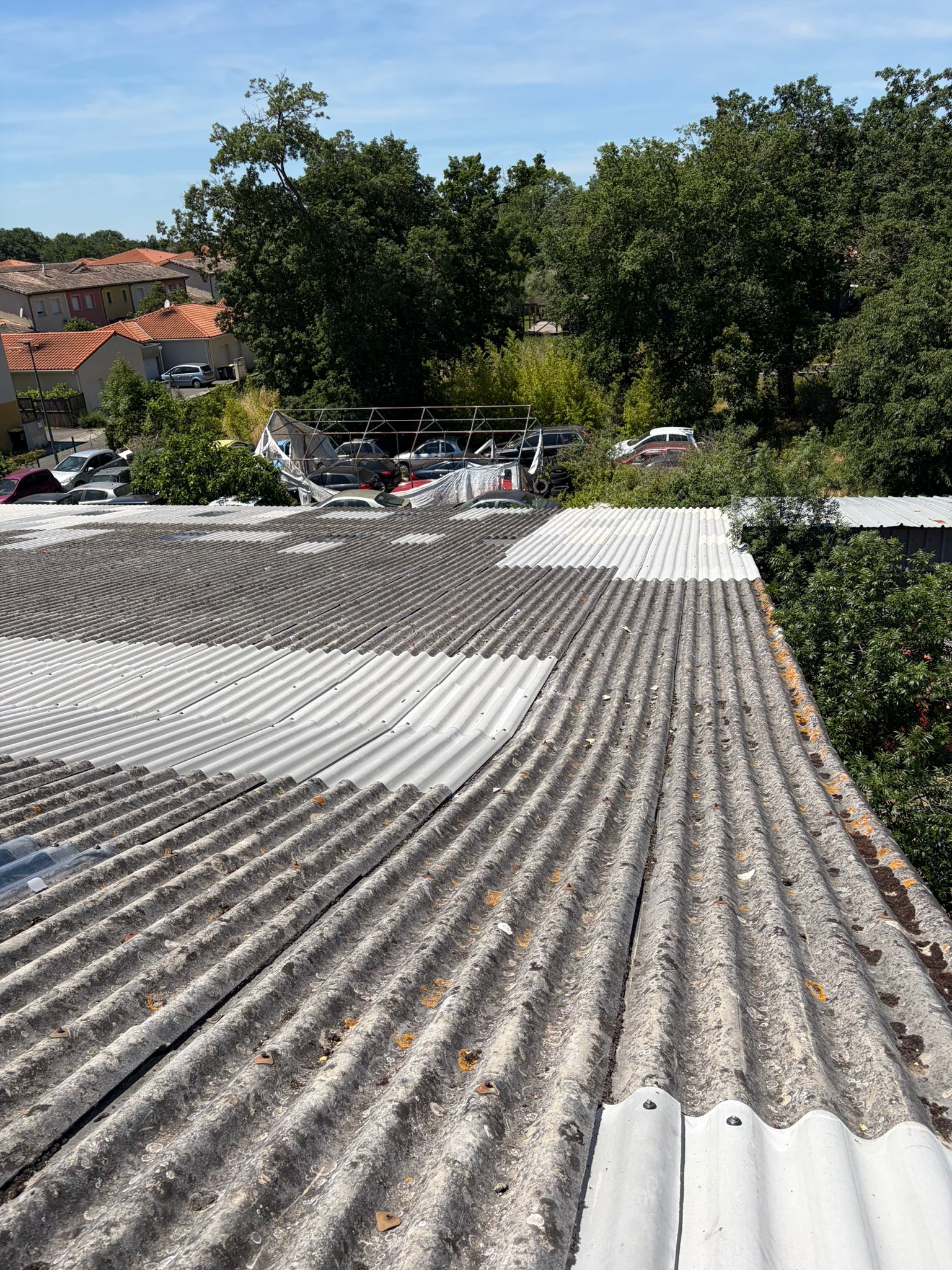 Remplacement de plaques de fibrociment sur toiture